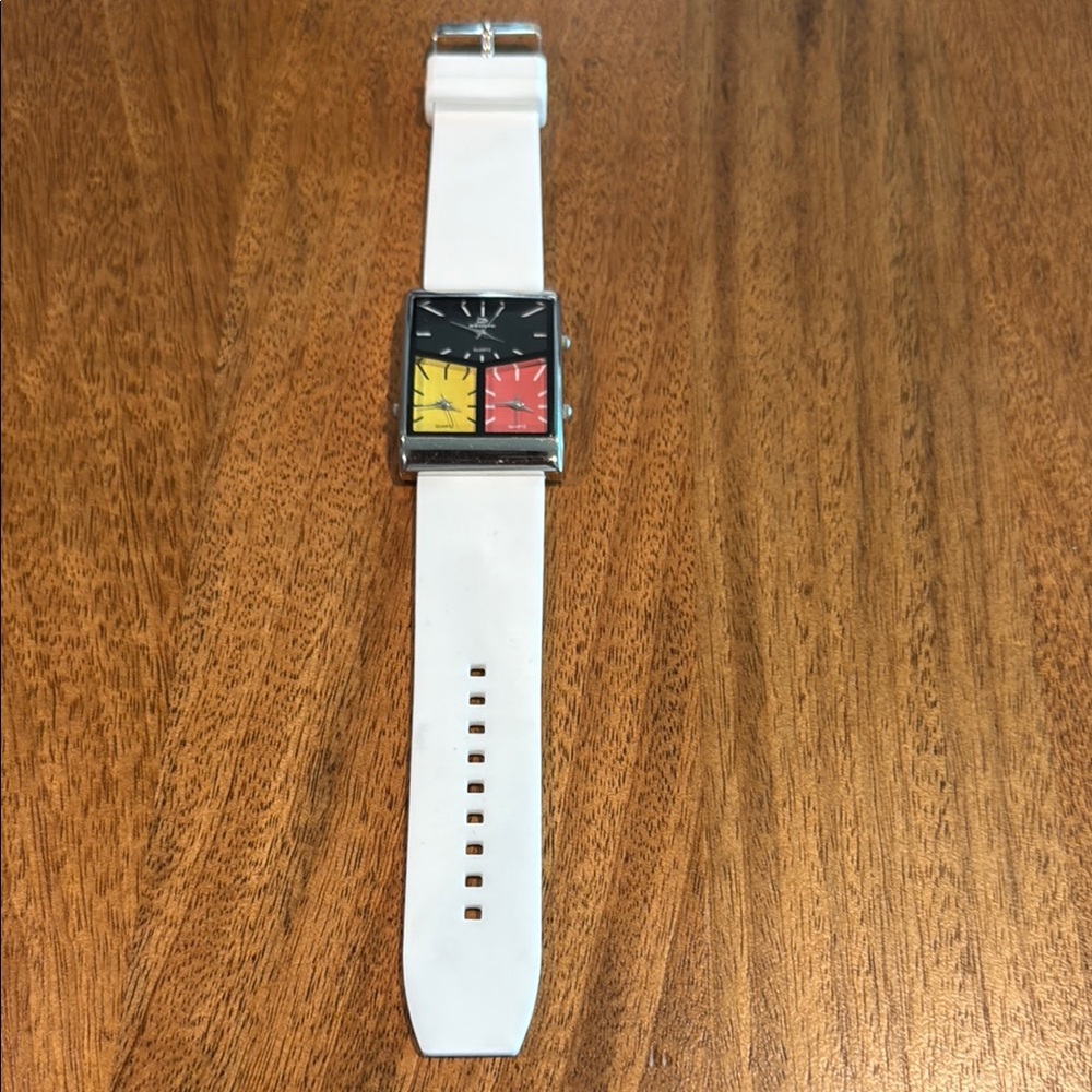 Vintage Stone watch with New Silcone Band